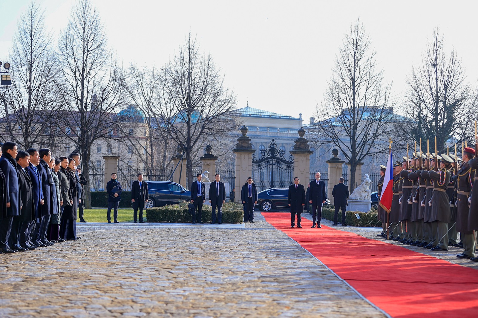 Thủ tướng Czech chủ trì lễ đón Thủ tướng Phạm Minh Chính