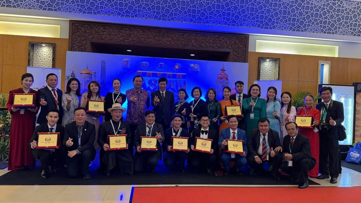 Hà Giang nhận giải thưởng Hmestay ASEAN 2025. Hà Giang nhận giải thưởng Hmestay ASEAN 2025.