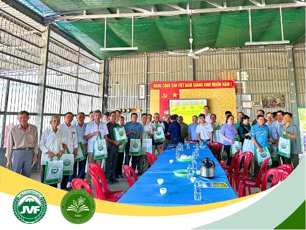 Đồng Tháp: Hướng dẫn chọn phân bón đúng và đủ cho cây Đồng Tháp: Hướng dẫn chọn phân bón đúng và đủ cho cây