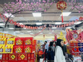 Bánh kẹo, mứt Tết thương hiệu Việt thu hút người tiêu dùng