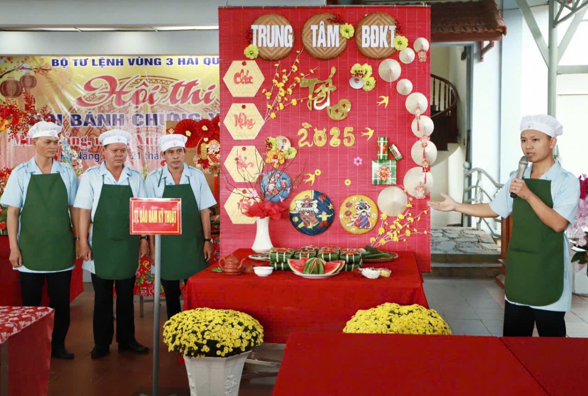 Sôi nổi Hội thi gói bánh chưng xanh ở Vùng 3 Hải quân Sôi nổi Hội thi gói bánh chưng xanh ở Vùng 3 Hải quân