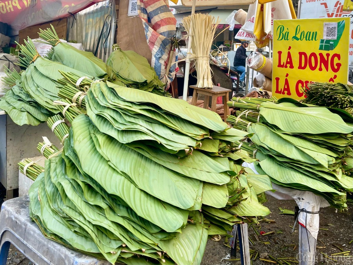 Chợ lá dong lâu đời tại Hà Nội nhộn nhịp ngày giápTết