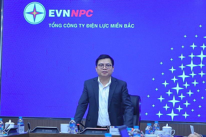 Ảnh Thứ trưởng Trương Thanh Hoài kiểm tra điện dịp Tết