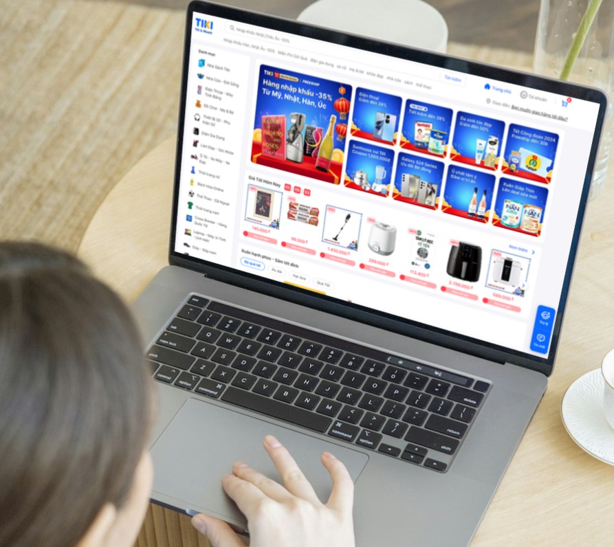 Người tiêu dùng sắm Tết online sớm Người tiêu dùng sắm Tết online sớm