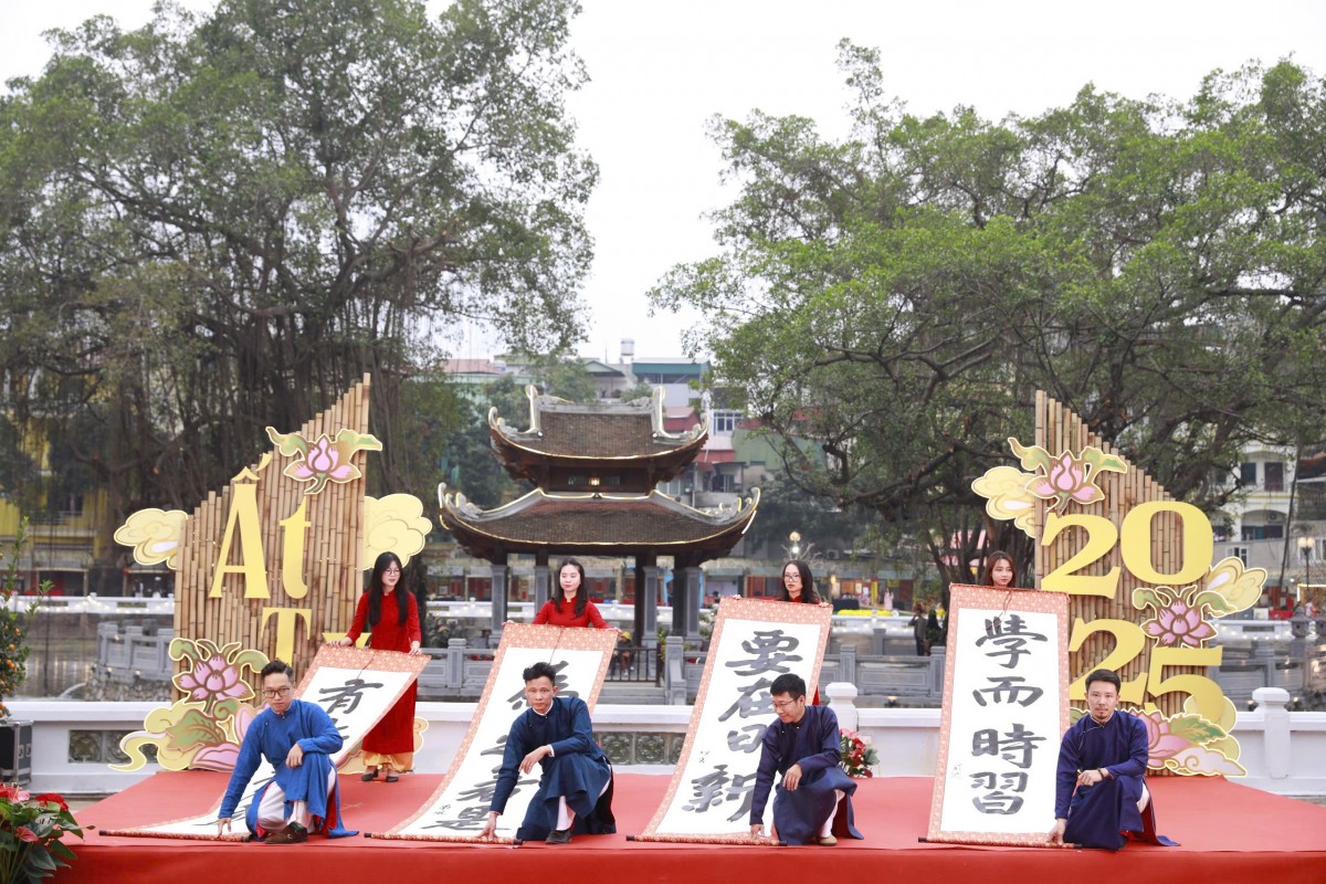 Hội chữ Xuân diễn ra đến ngày 9.2 (ngày 12 tháng Giêng). 