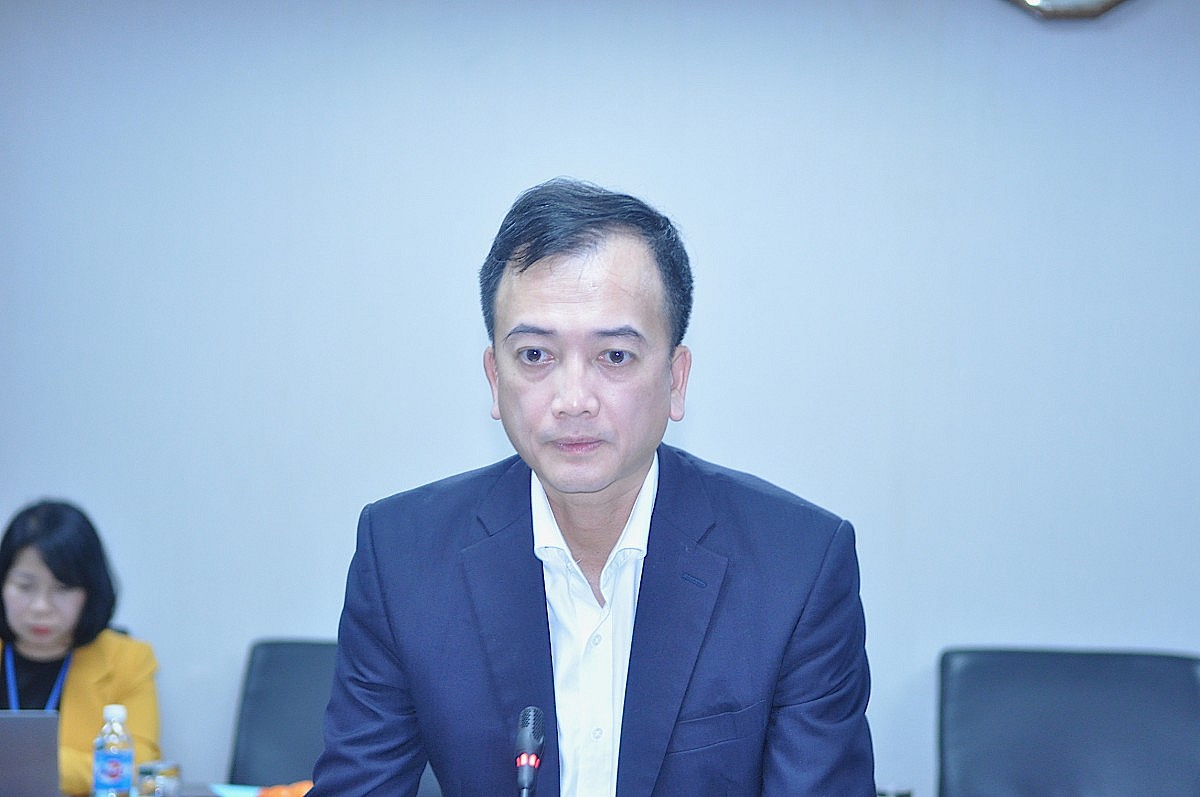 Chùm ảnh kiểm tra đảm bảo điện khối truyền tải dịp Tết