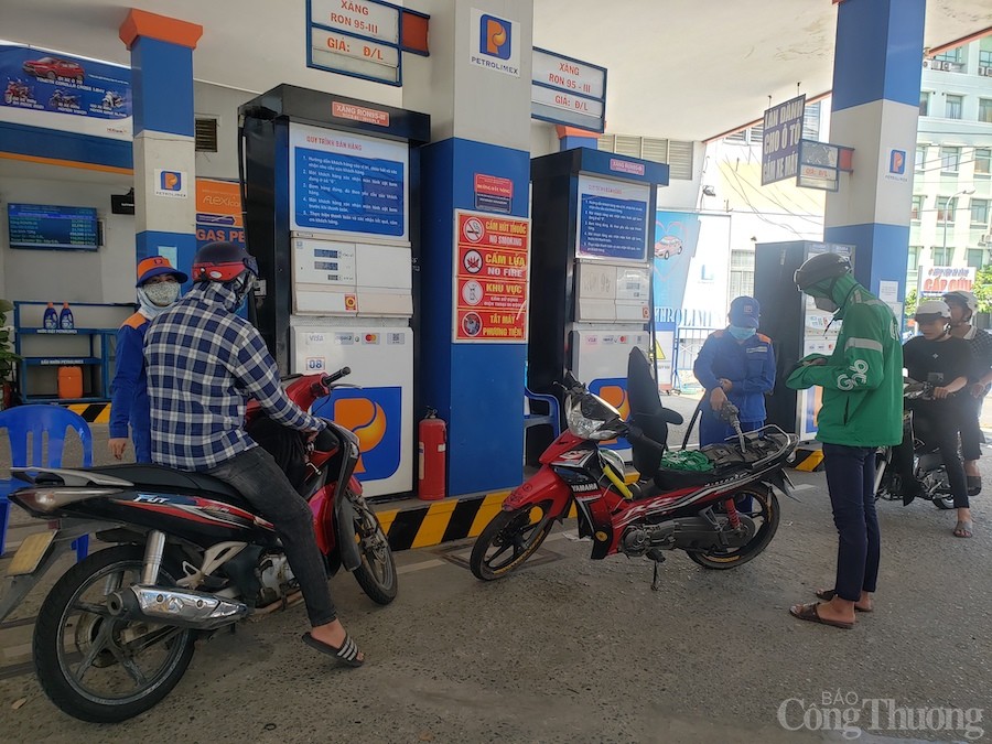 Một cửa hàng xăng dầu Petrolimex tại TP. Đà Nẵng