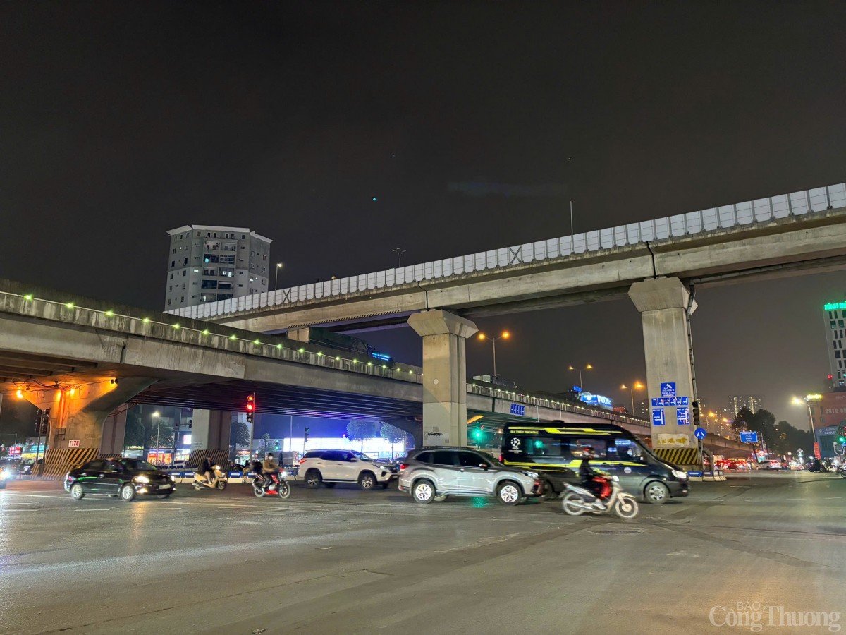 Giao thông Hà Nội 'dễ thở' ngày cuối năm