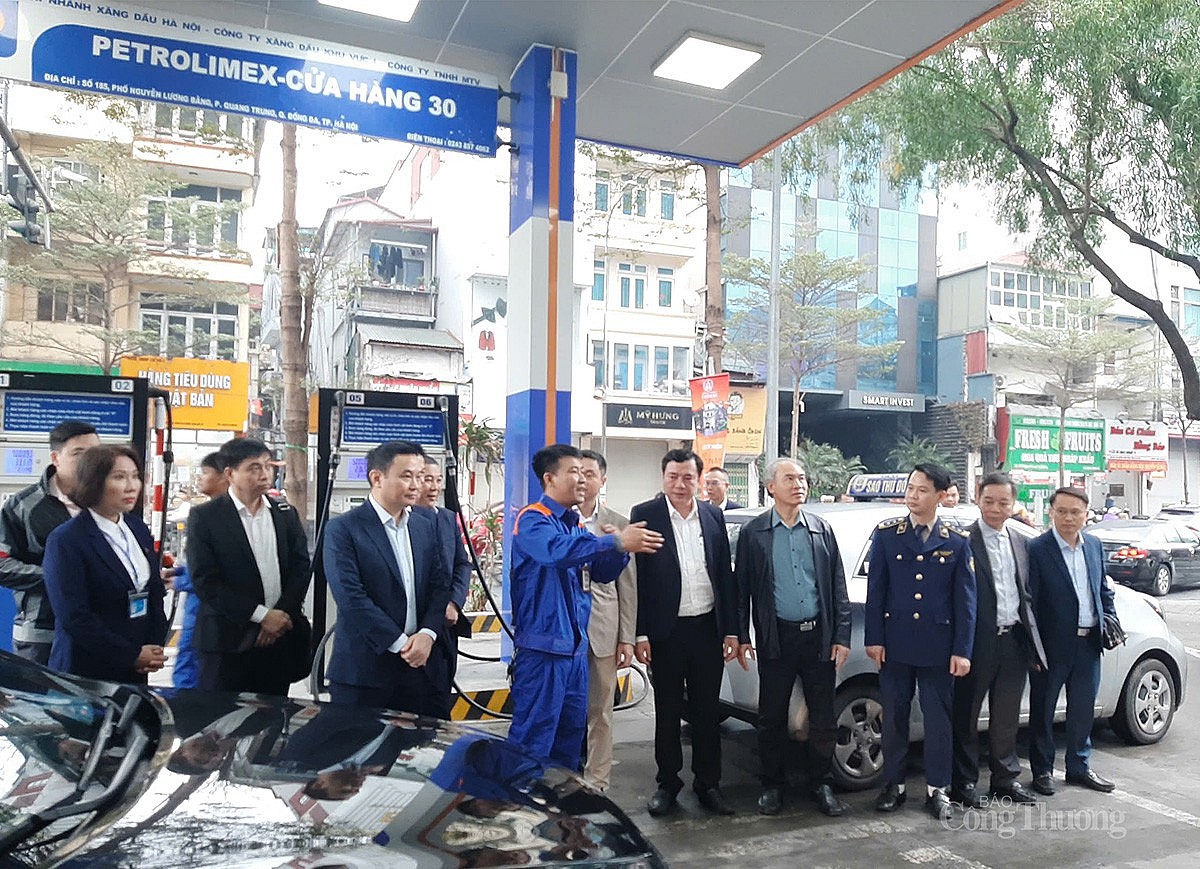 Đoàn công tác Bộ Công Thương đã đến làm việc và kiểm tra tình hình cung ứng xăng dầu tại cây xăng Nam Đồng Đoàn công tác Bộ Công Thương đã đến làm việc và kiểm tra tình hình cung ứng xăng dầu tại cây xăng Nam Đồng