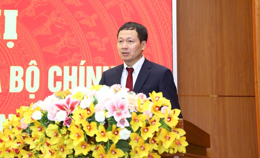 Điều động ông Vũ Hồng Văn giữ chức Bí thư Tỉnh ủy Đồng Nai Điều động ông Vũ Hồng Văn giữ chức Bí thư Tỉnh ủy Đồng Nai