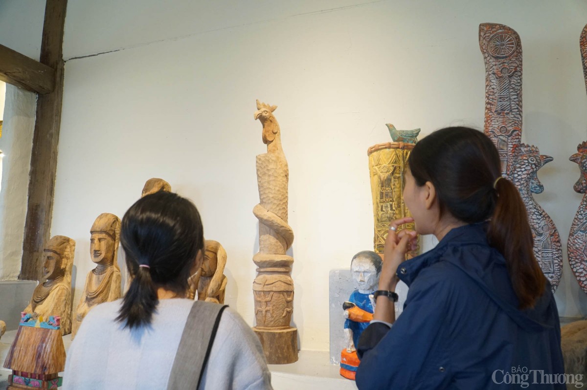 Tạo hình sinh vật huyền thoại Basilisk – sinh vật được miêu tả có thân rắn, đầu giống gà