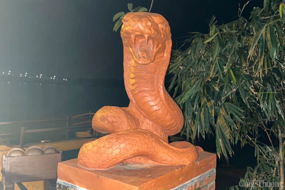 Ngắm linh vật năm Tỵ qua bàn tay nghệ nhân Hội An