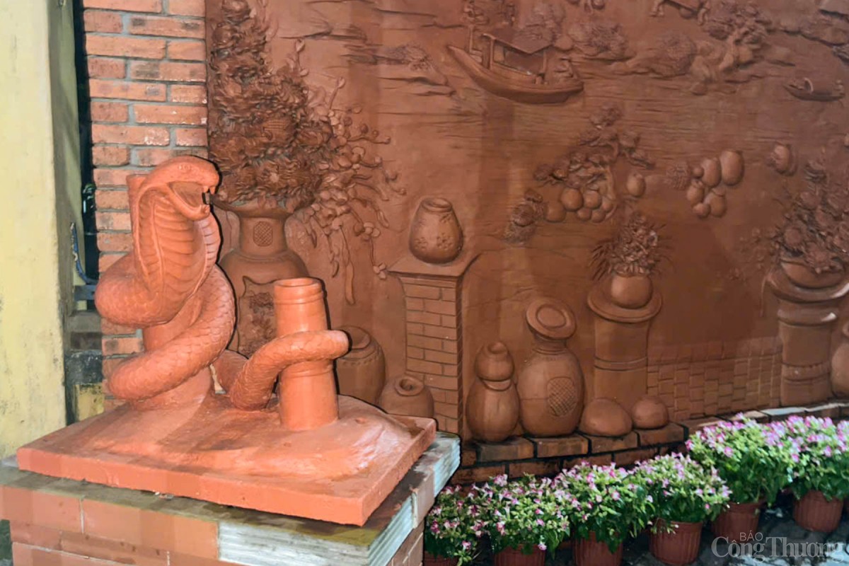 Ngắm linh vật năm Tỵ qua bàn tay nghệ nhân Hội An