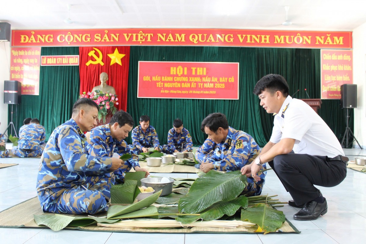Xuân ấm áp, tết yêu thương tại Lữ đoàn 171 Hải quân Xuân ấm áp, tết yêu thương tại Lữ đoàn 171 Hải quân