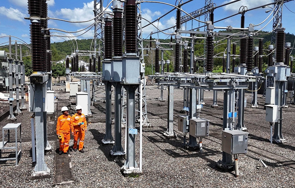 Vận hành loạt công trình điện phía Nam trước kỳ nghỉ Tết