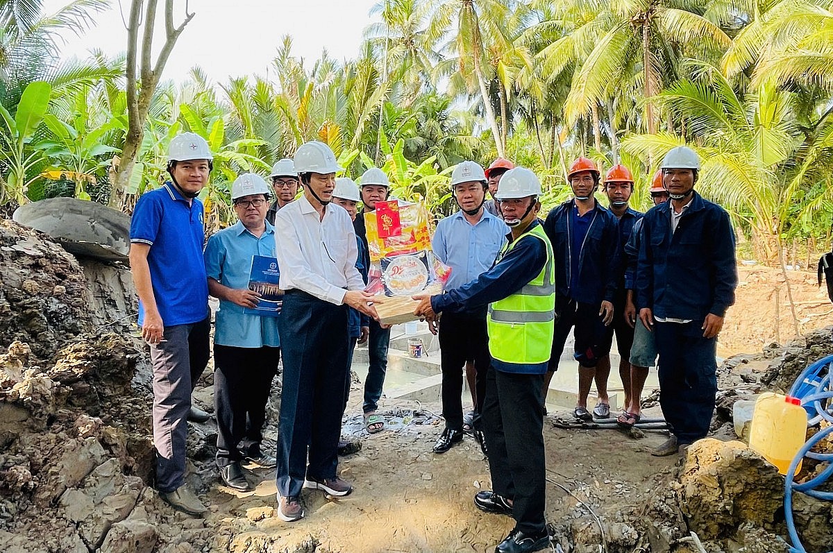 Vận hành loạt công trình điện phía Nam trước kỳ nghỉ Tết