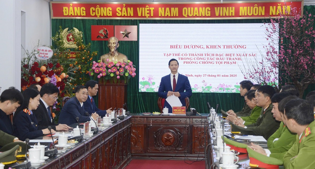 Bắc Ninh thưởng nóng chuyên án phá đường dây lừa đảo xuyên biên giới Bắc Ninh thưởng nóng chuyên án phá đường dây lừa đảo xuyên biên giới