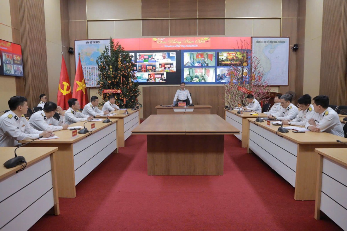 Vùng 3 Hải quân kiểm tra, chúc tết trực tuyến các đơn thực hiện nhiệm vụ trên biển Vùng 3 Hải quân kiểm tra, chúc tết trực tuyến các đơn thực hiện nhiệm vụ trên biển