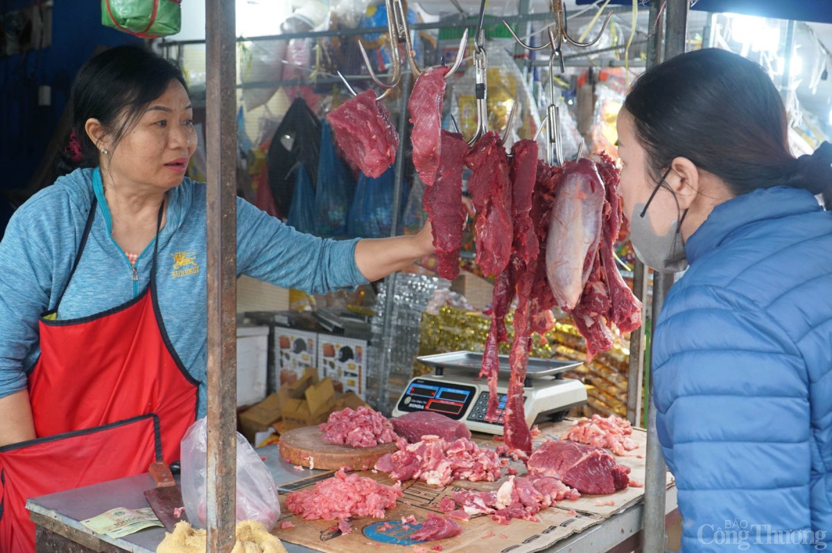 Giá thịt heo, thịt bò ghi nhận tăng nhẹ khoảng 5 - 10% so với ngày thường