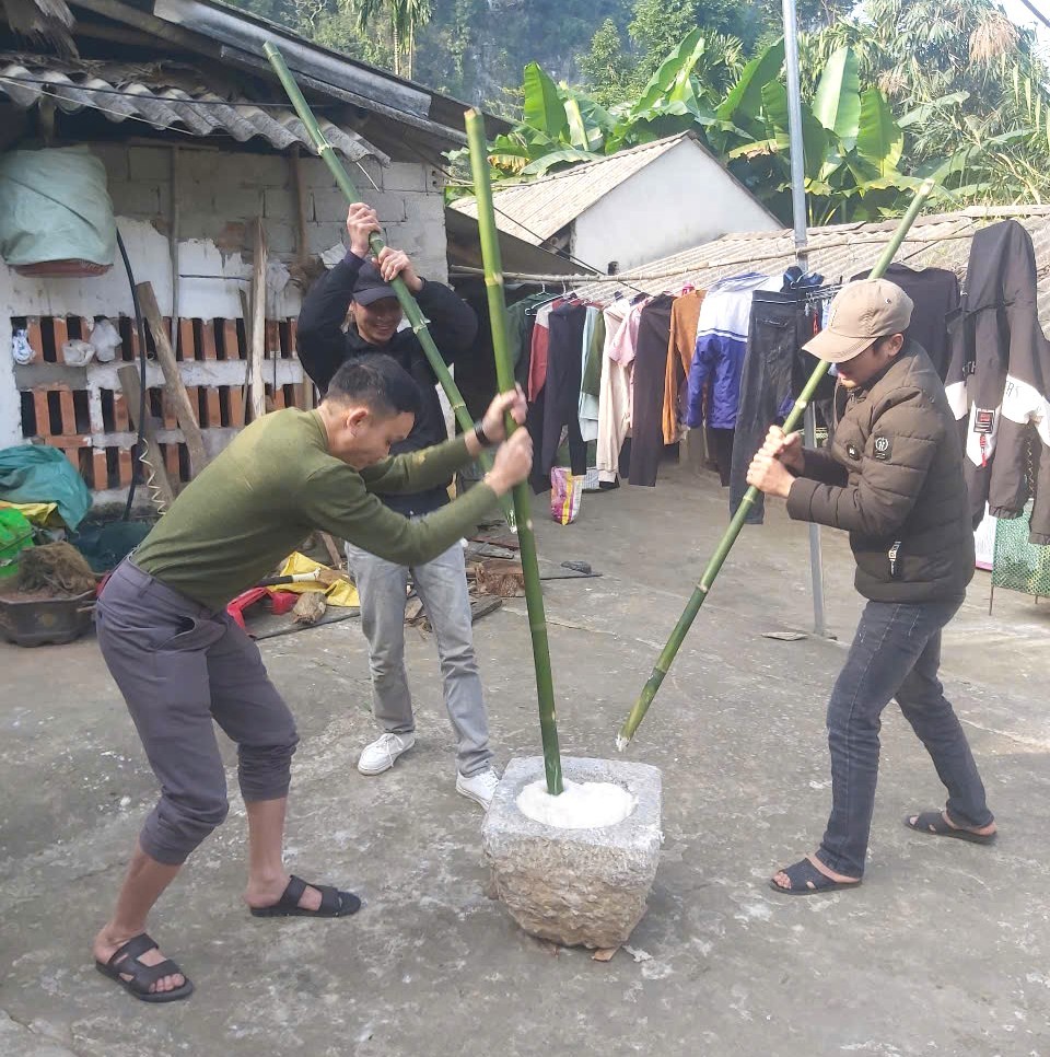 tết năm cùng dao quần chẹt