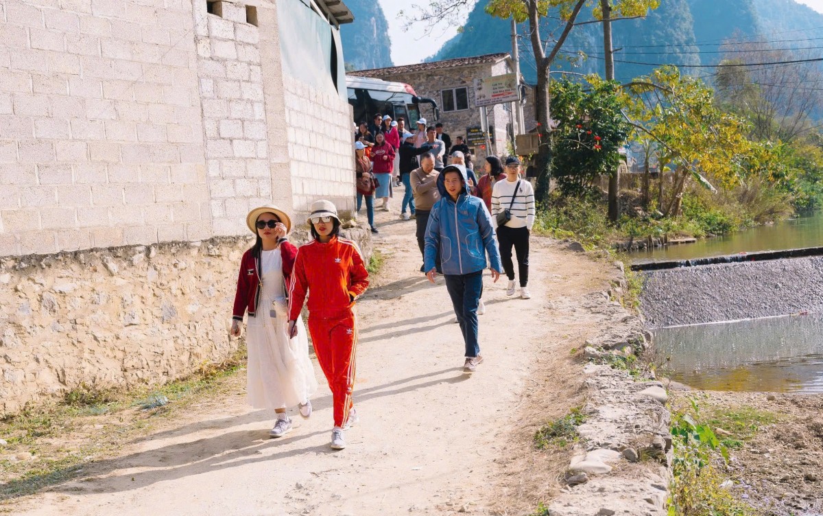 Về thăm "Làng đá nở hoa" nơi biên cương Cao Bằng Về thăm "Làng đá nở hoa" nơi biên cương Cao Bằng