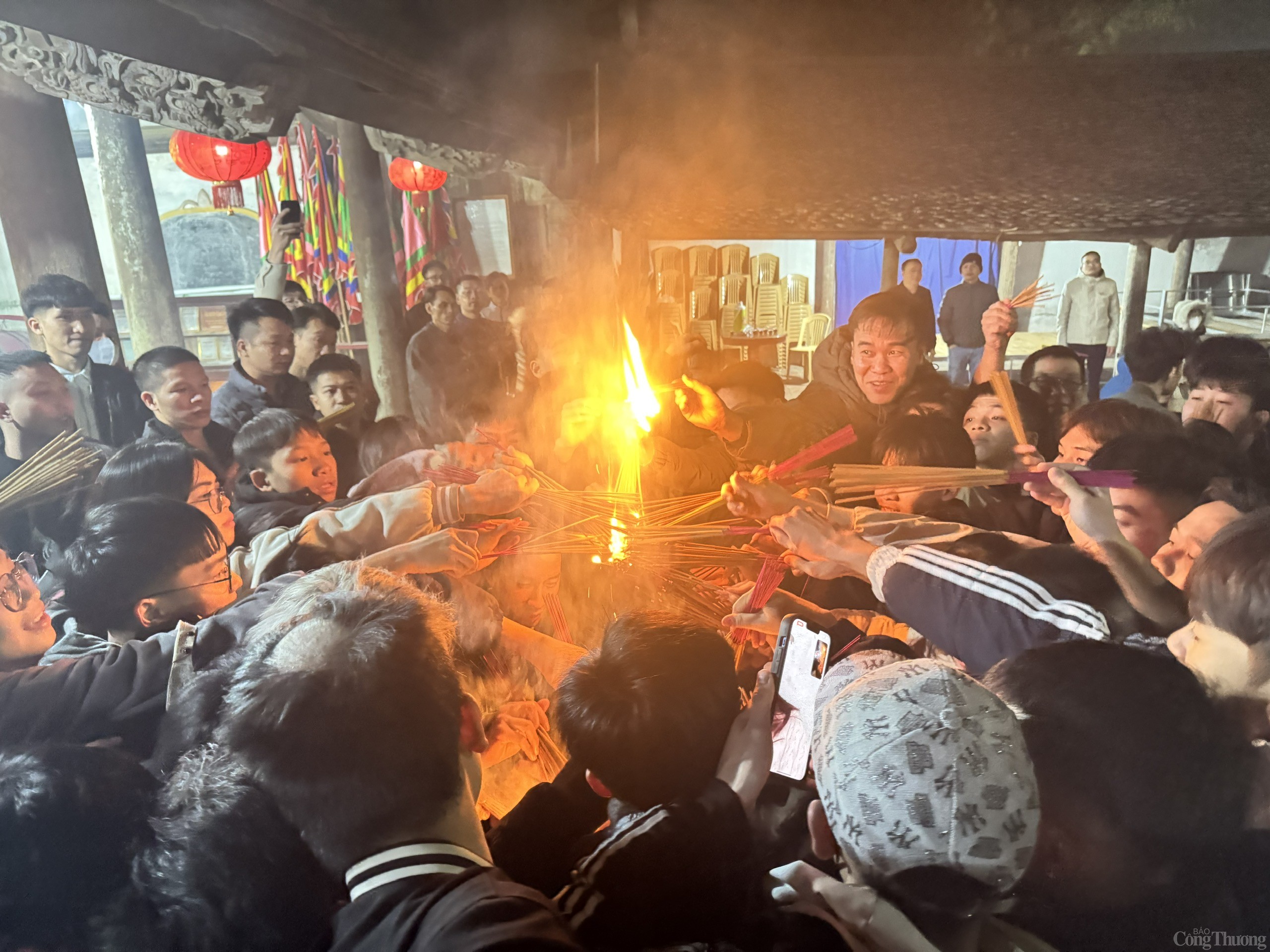 Xin lửa đầu năm Xin lửa đầu năm