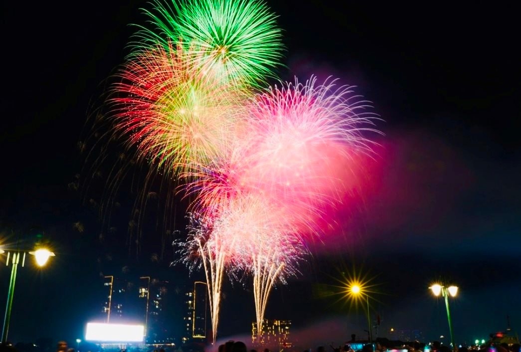 Cần Thơ rực rỡ pháo hoa đón giao thừa Ất Tỵ 2025 Cần Thơ rực rỡ pháo hoa đón giao thừa Ất Tỵ 2025