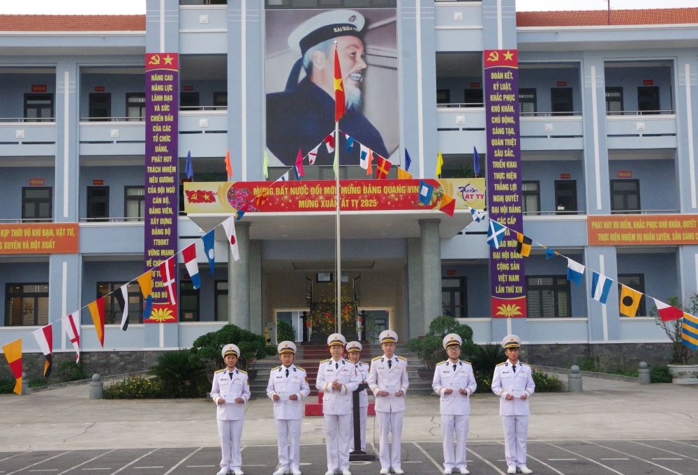 Vùng 2 Hải quân sôi nổi các hoạt động chào Xuân Ất Tỵ