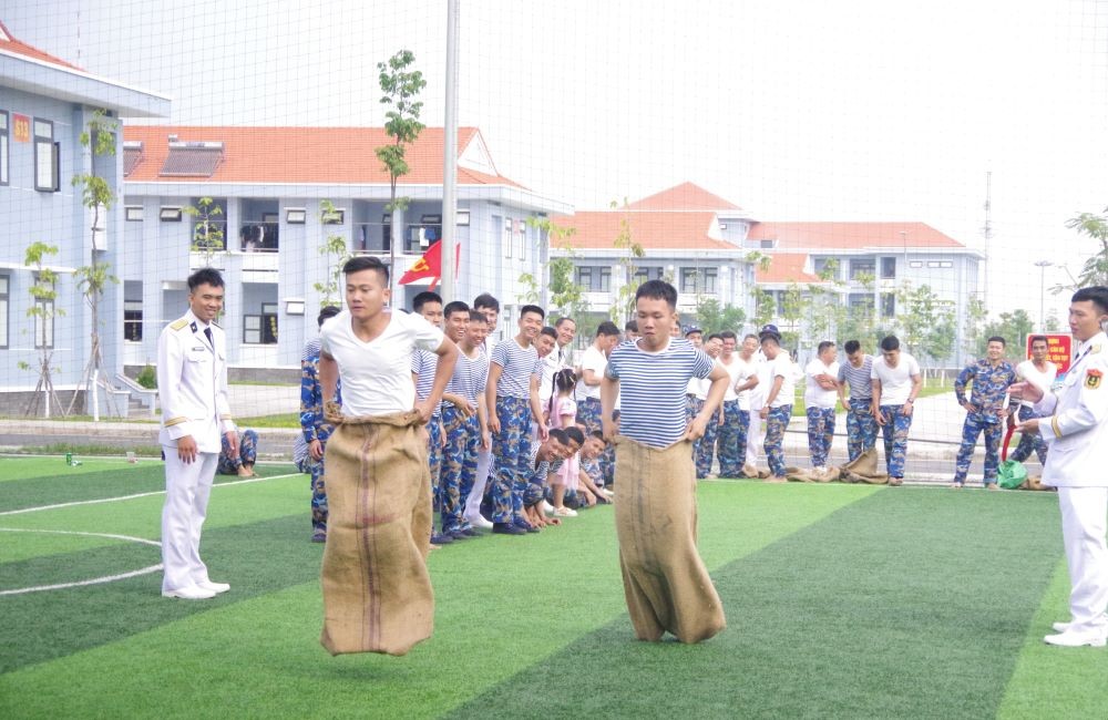 Vùng 2 Hải quân sôi nổi các hoạt động chào Xuân Ất Tỵ