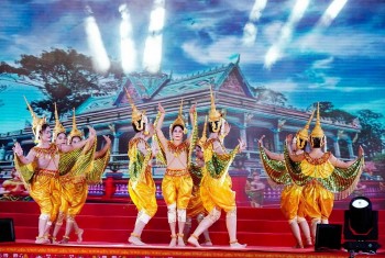 Sóc Trăng: Xuân ấm tình người ở vùng đồng bào thiểu số