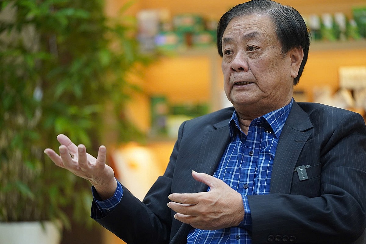 Bộ trưởng Lê Minh Hoan: Rừng không chỉ là gỗ Bộ trưởng Lê Minh Hoan: Rừng không chỉ là gỗ