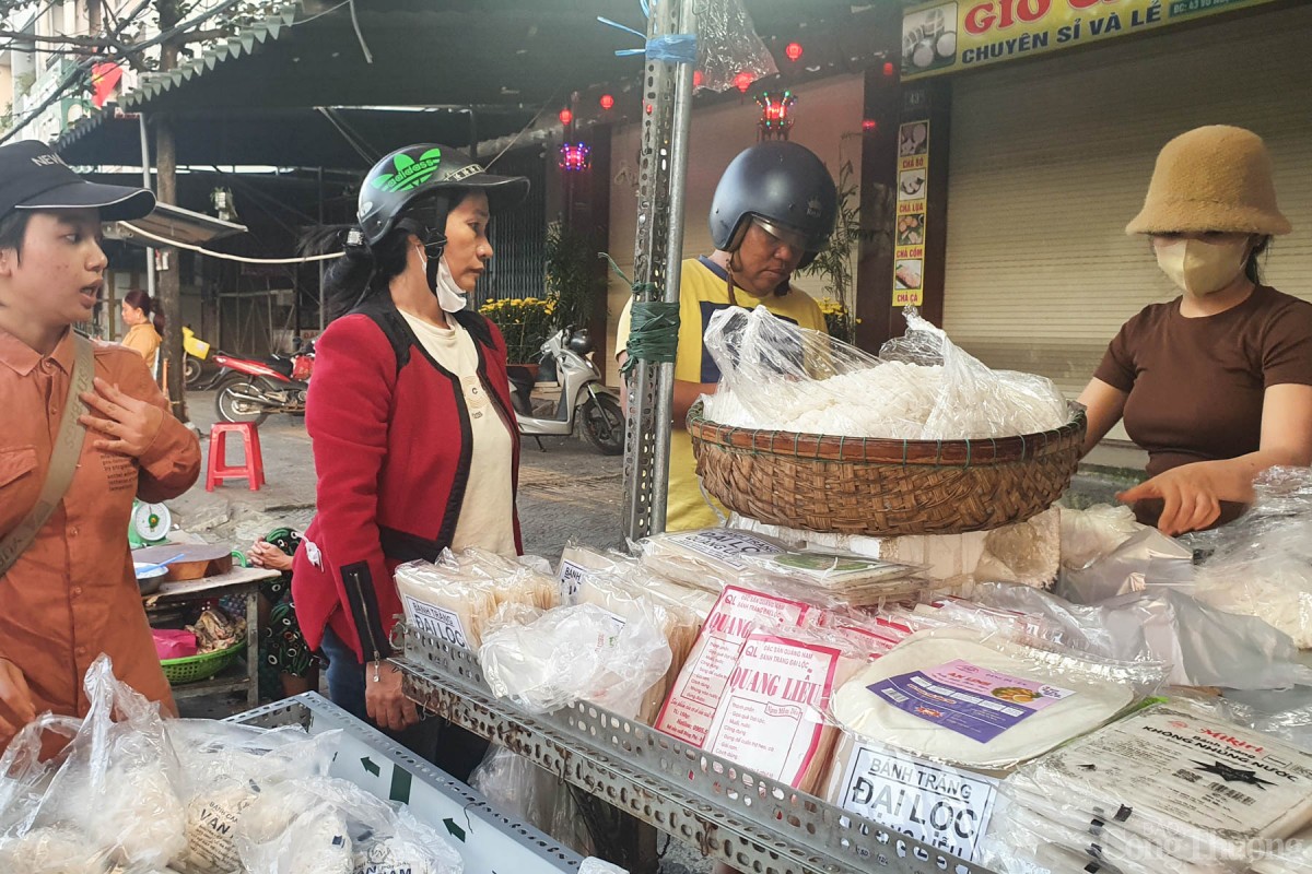 Các mặt hàng như bún, mì, đậu khuôn, thịt cá ghi nhận giá ổn định Các mặt hàng như bún, mì, đậu khuôn, thịt cá ghi nhận giá ổn định