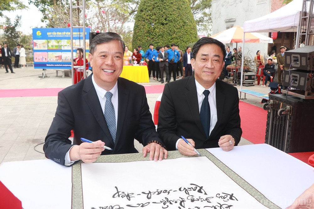 Hải Phòng: Tưng bừng lễ hội khai bút đầu xuân