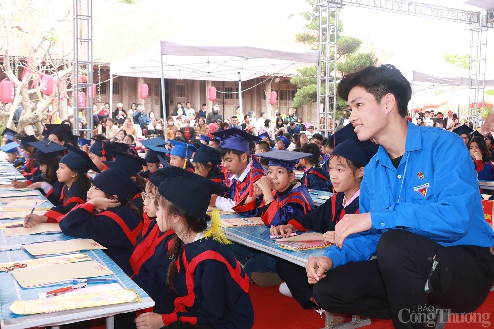 Hải Phòng: Tưng bừng lễ hội khai bút đầu xuân