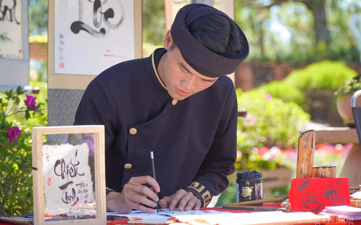 Du lịch Lâm Đồng tăng trưởng vượt bậc dịp Tết 2025