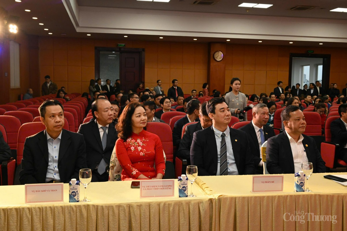 CHÙM ẢNH: Bộ Công Thương gặp mặt đầu Xuân Ất Tỵ 2025