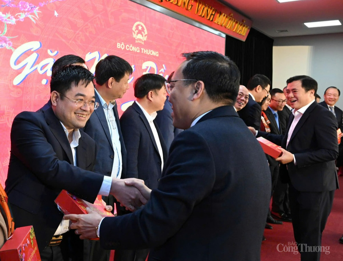 CHÙM ẢNH: Bộ Công Thương gặp mặt đầu Xuân Ất Tỵ 2025