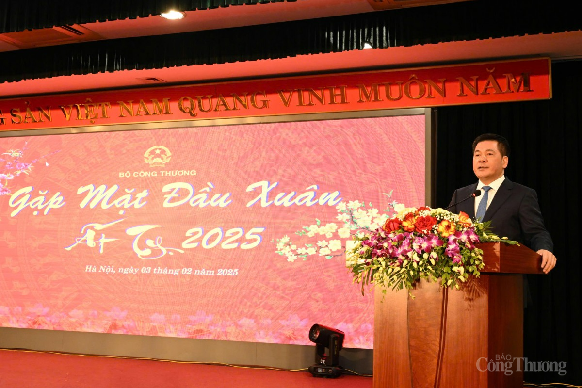 CHÙM ẢNH: Bộ Công Thương gặp mặt đầu Xuân Ất Tỵ 2025