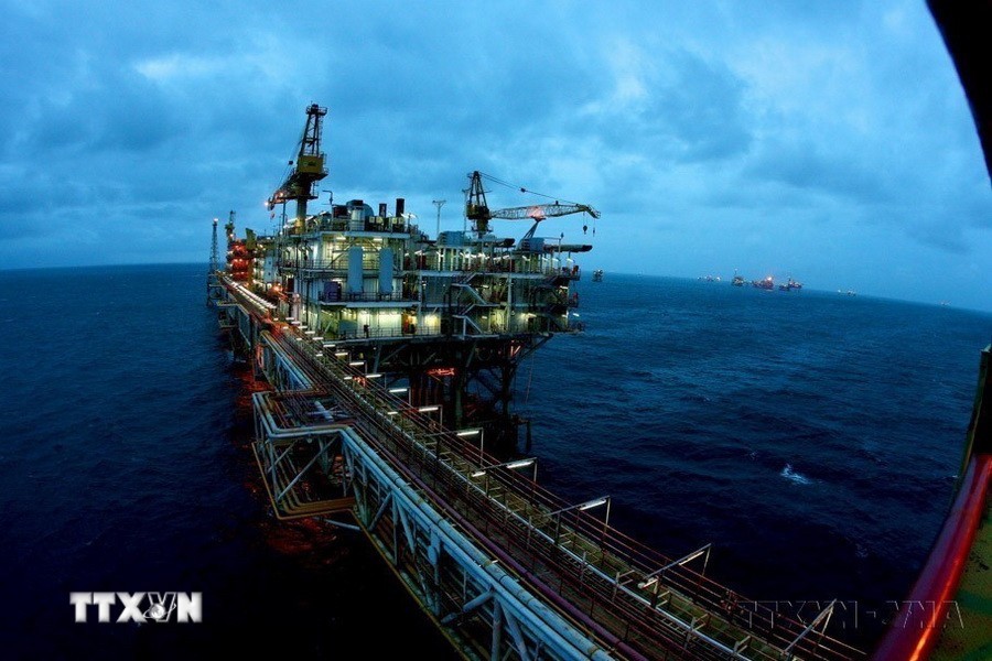 Vươn mình bước vào kỷ nguyên mới dưới sự lãnh đạo của Đảng Vươn mình bước vào kỷ nguyên mới dưới sự lãnh đạo của Đảng