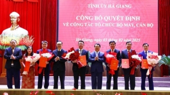 Hà Giang: Công bố quyết định sắp xếp bộ máy, cán bộ