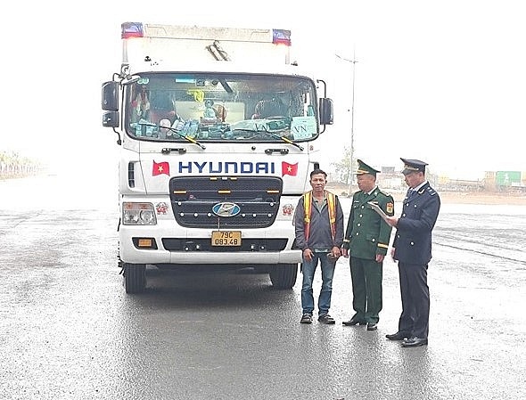 Đảm bảo thông quan hàng hóa những ngày đầu Xuân 2025 Đảm bảo thông quan hàng hóa những ngày đầu Xuân 2025