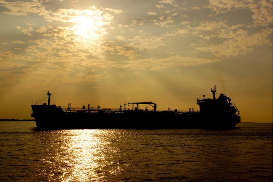 Xuất khẩu dầu Nga chịu sức ép trừng phạt từ phương Tây Xuất khẩu dầu Nga chịu sức ép trừng phạt từ phương Tây