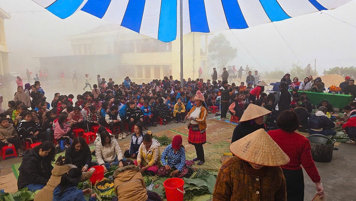 Mầm non Hoa Hồng với hoạt động “Xuân gắn kết - Tết Mầm non Hoa Hồng với hoạt động “Xuân gắn kết - Tết