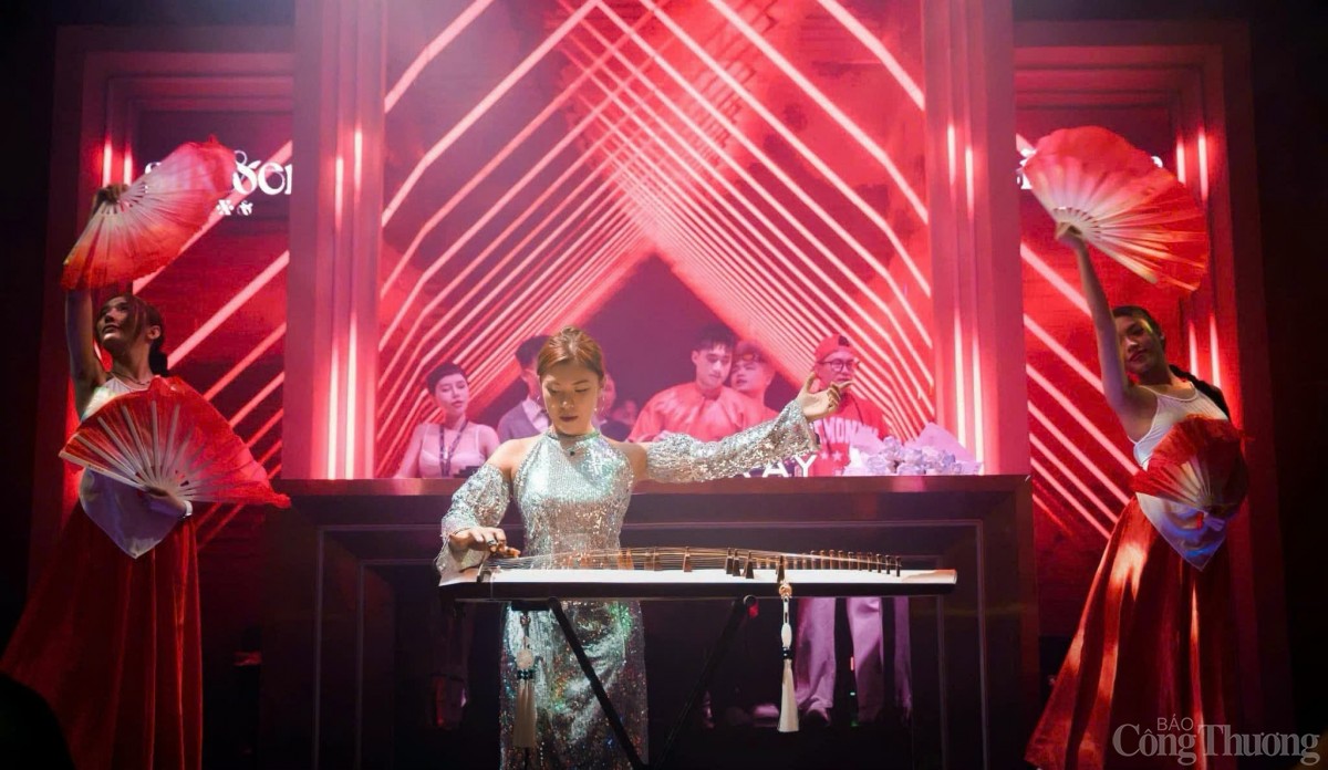 Cô gái Gia Lai đưa nhạc cụ truyền thống vươn xa Cô gái Gia Lai đưa nhạc cụ truyền thống vươn xa