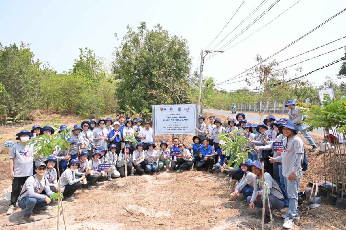 TCP - Hành trình vì một Việt Nam xanh. TCP - Hành trình vì một Việt Nam xanh.