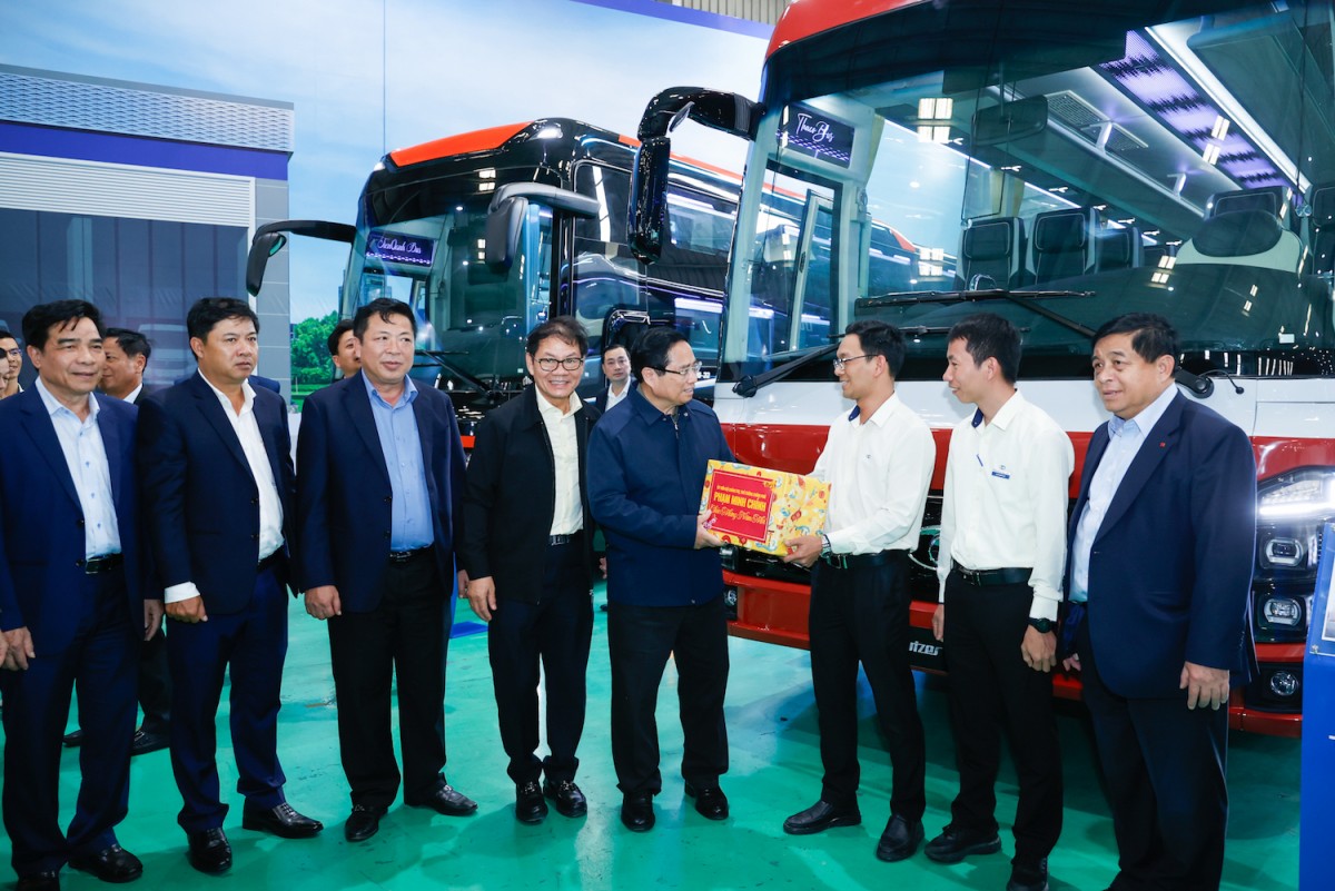 Thủ tướng Phạm Minh Chính tặng quà Tết cho người lao động Tập đoàn THACO