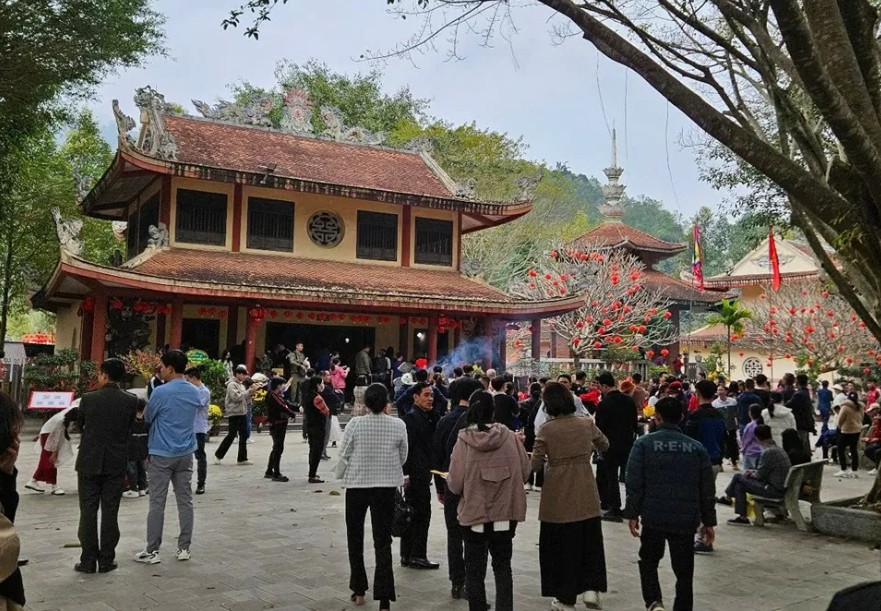 chặt chém du khách