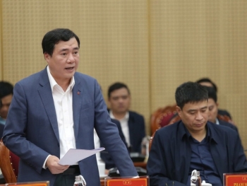 Thứ trưởng Nguyễn Sinh Nhật Tân: Quảng Ngãi cần nỗ lực khởi động các dự án đã có trong quy hoạch ngành