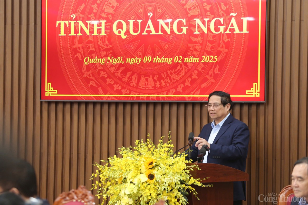 Thủ tướng Phạm Minh Chính phát biểu chỉ đạo tại buổi làm việc với Ban Thường vụ Tỉnh ủy Quảng Ngãi Thủ tướng Phạm Minh Chính phát biểu chỉ đạo tại buổi làm việc với Ban Thường vụ Tỉnh ủy Quảng Ngãi