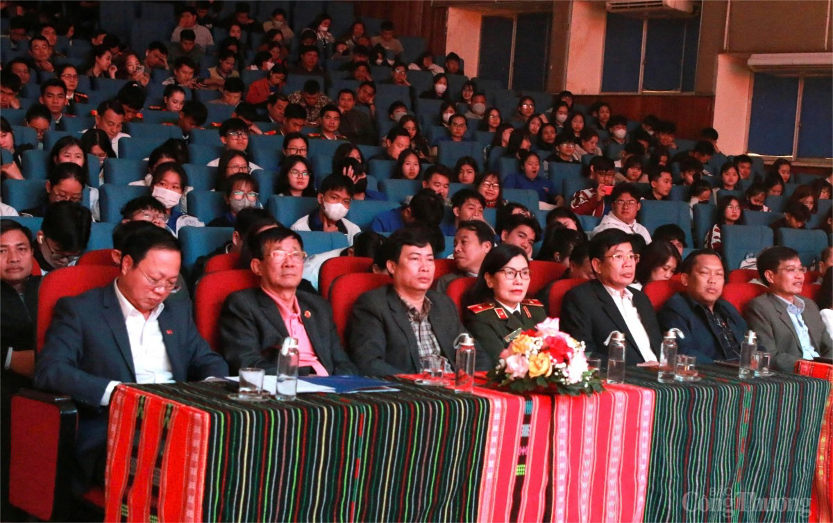 Phát động tìm hiểu 50 năm giải phóng Buôn Ma Thuột Phát động tìm hiểu 50 năm giải phóng Buôn Ma Thuột